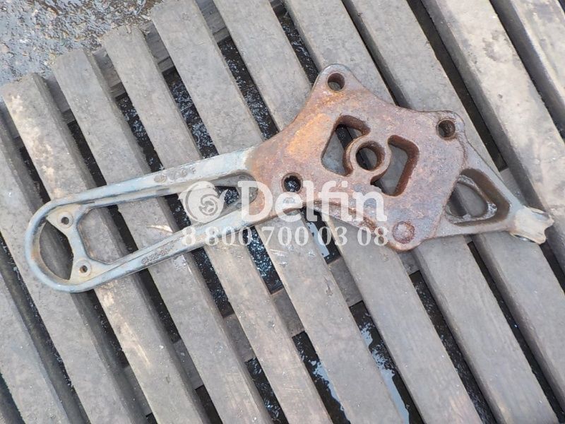 41296116 Кронштейн амортизатора правый Iveco