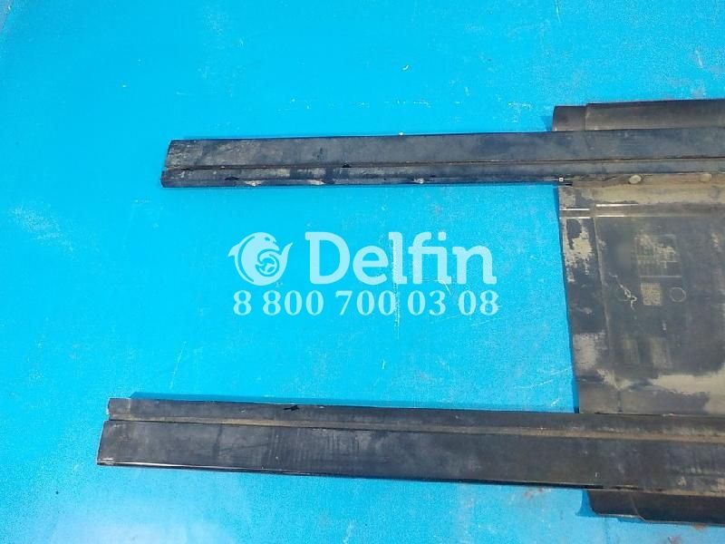 1362705 Защитное ограждение Scania