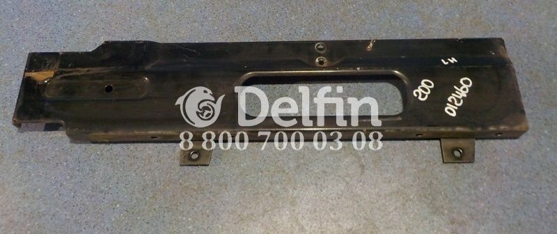 5010418942 Кронштейн LH Renault
