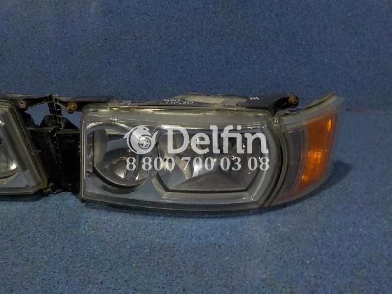 2241828 Комплект фар Scania H7