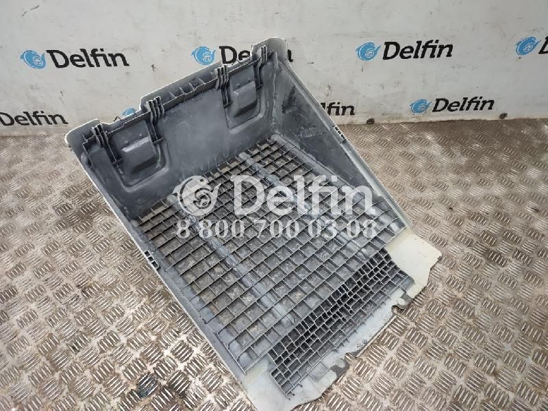 2428035 Крышка ящика АКБ Scania 6 серии (Цвет белый)