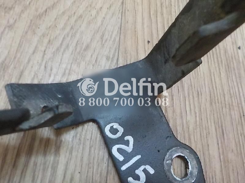 1516317 Кронштейн проводки КПП Scania