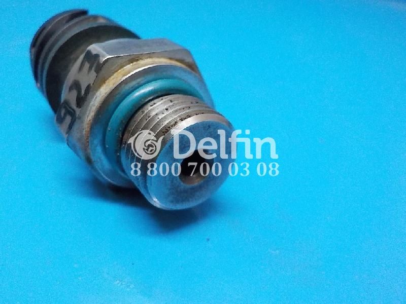 21634021 Датчик давления масла Volvo оригинал
