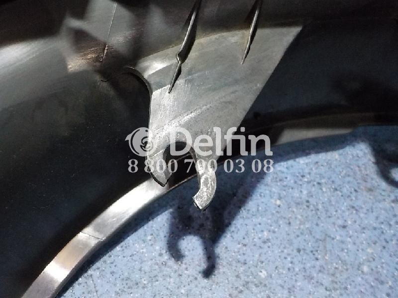 1438564 Планка над фарой правая Scania (Уценка)