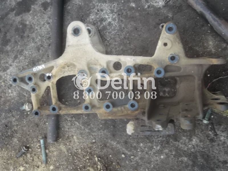 9303220401 Кронштейн рессоры слева Mercedes Benz