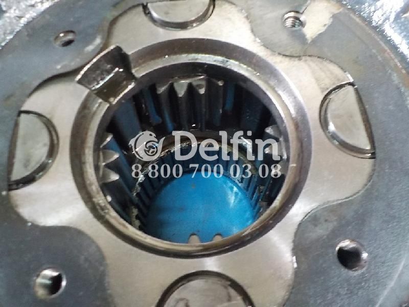 1775320 Бортовой редуктор переднего ведущего  моста Scania