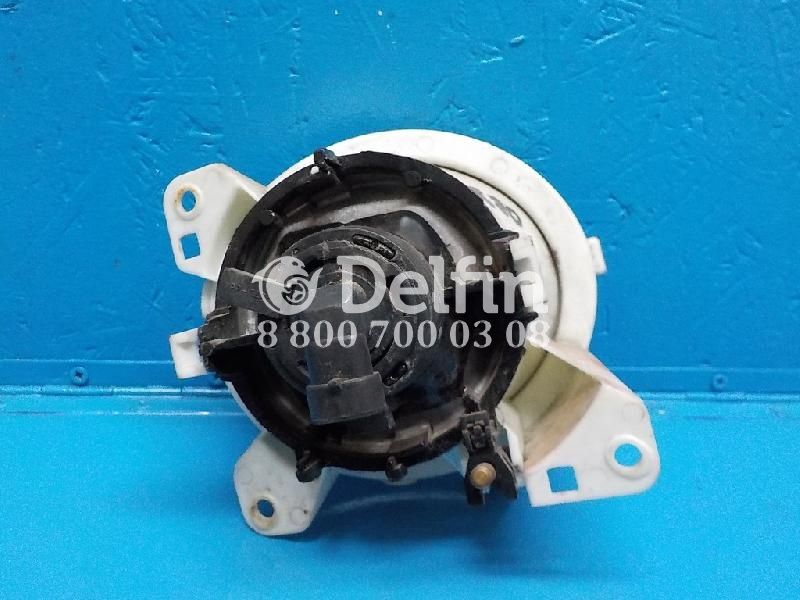 1852572 Противотуманная фара левая LH Scania (неоригинал)