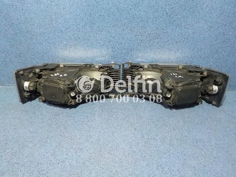 2416136 Комплект фар Scania H7