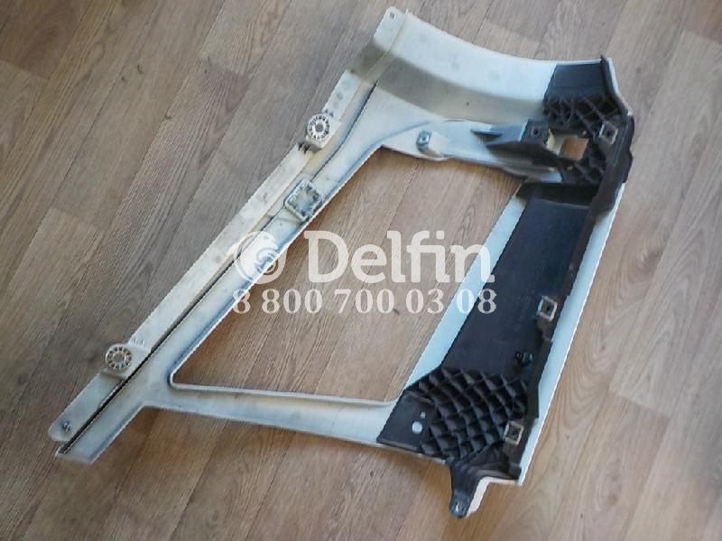 82882864 Панель фары RH Volvo
