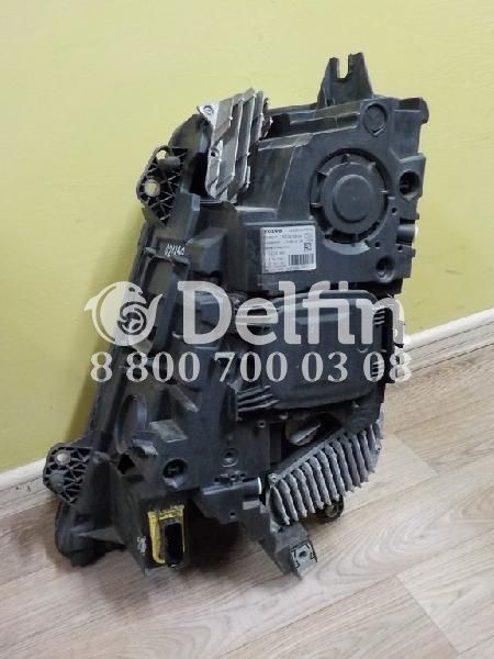 21656037 Фара правая RH Volvo