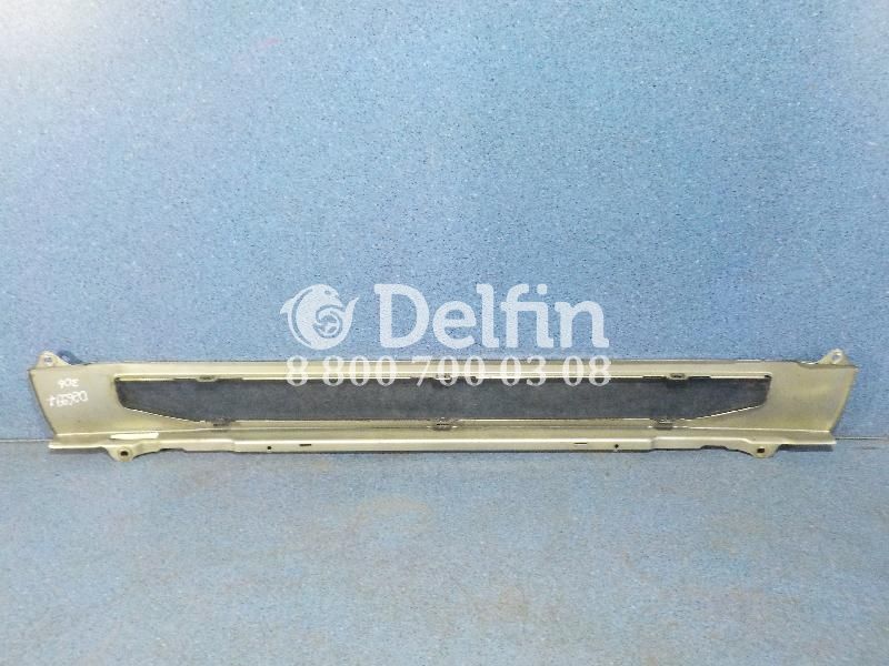 1890728 Решетка радиатора средняя часть CR (шасси 1140мм., цвет серый) Scania