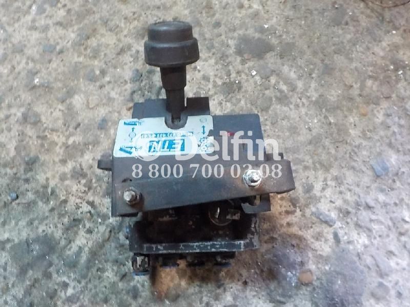 D1261060 Рычаг поднятия кузова