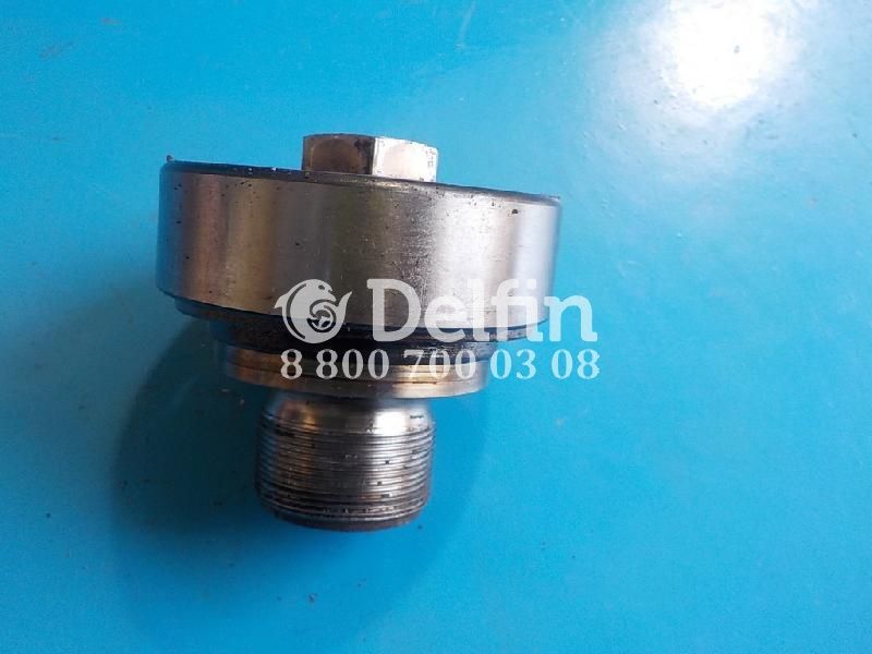 1768241 Шкворень верхний в сборе с коническим подшипником Scania