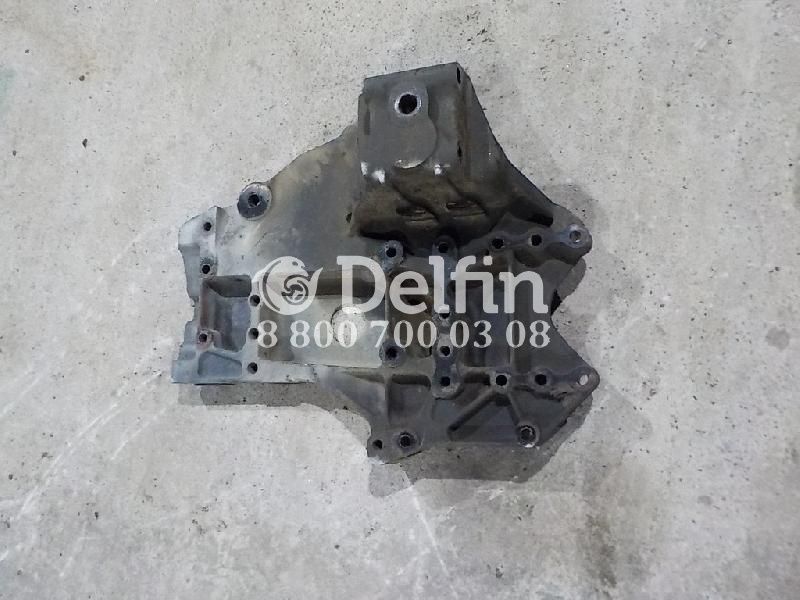 81413133019 Кронштейн крепления передней рессоры LH MAN