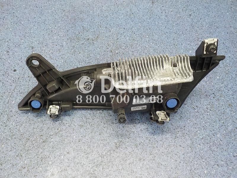 2948556 Фара в капот правая Scania 6 серии (Н)