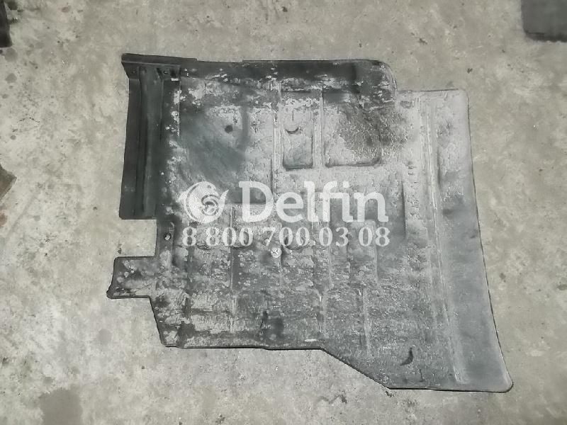 5010578398 Подкрылок RH Renault