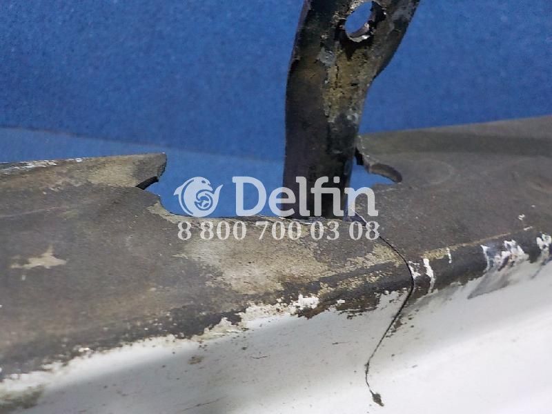 3175930 Элемент крыла правый Volvo