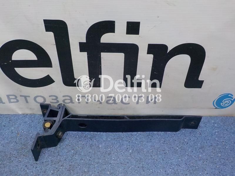 2475268 Кронштейн спойлера Scania 6 серии