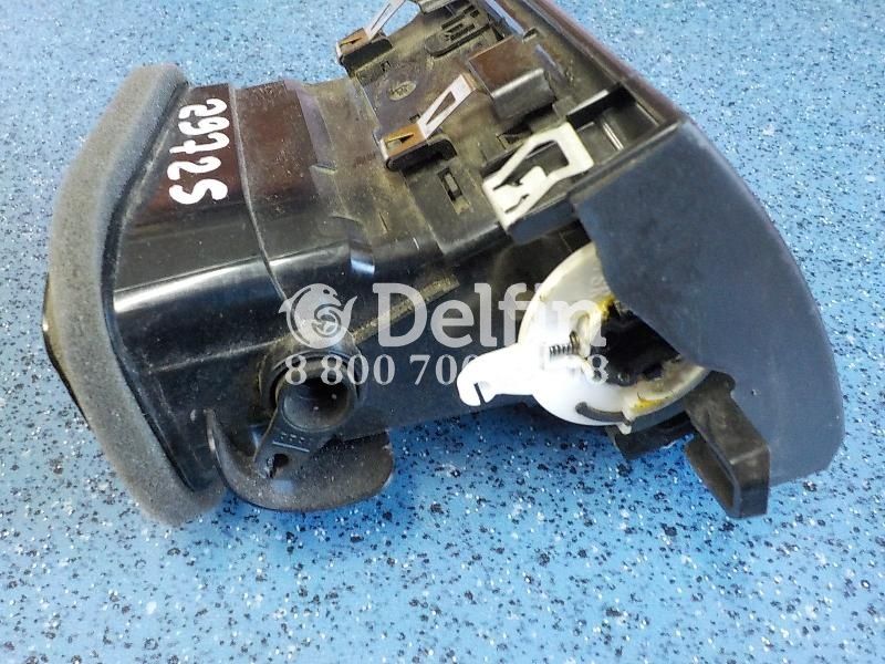 2184704 Вентиляционное отверстие правое RH Scania 6 серии