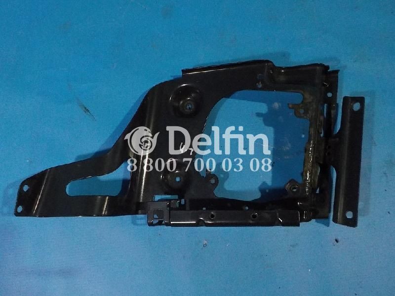 1821153 Кронштейн бампера Scania