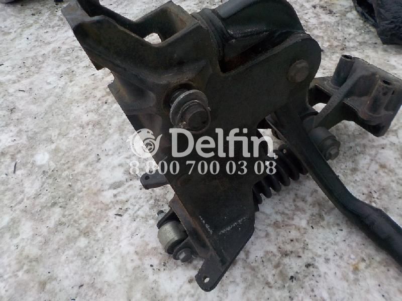 A9428906883 Опорный кронштейн правый RH Mercedes Benz