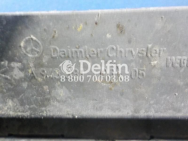 A9438810605 Брызговик RH Mercedes Benz