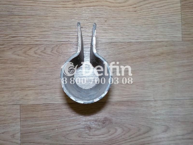 8137541 Кронштейн крепления крыла Volvo