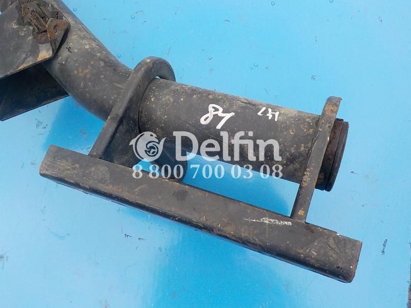 5010496740 Кронштейн подножки LH Renault