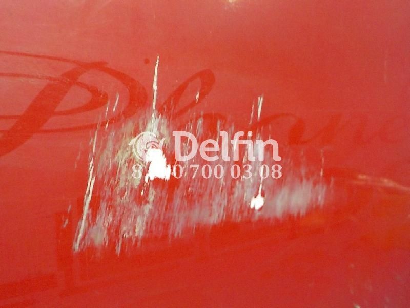 3176123 Крышка наружнего бардачка Volvo (Цвет красный)