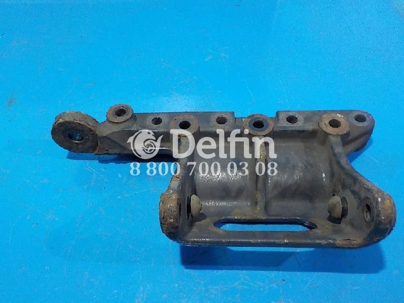 7420846429 Кронштейн подвески двигателя RH Renault
