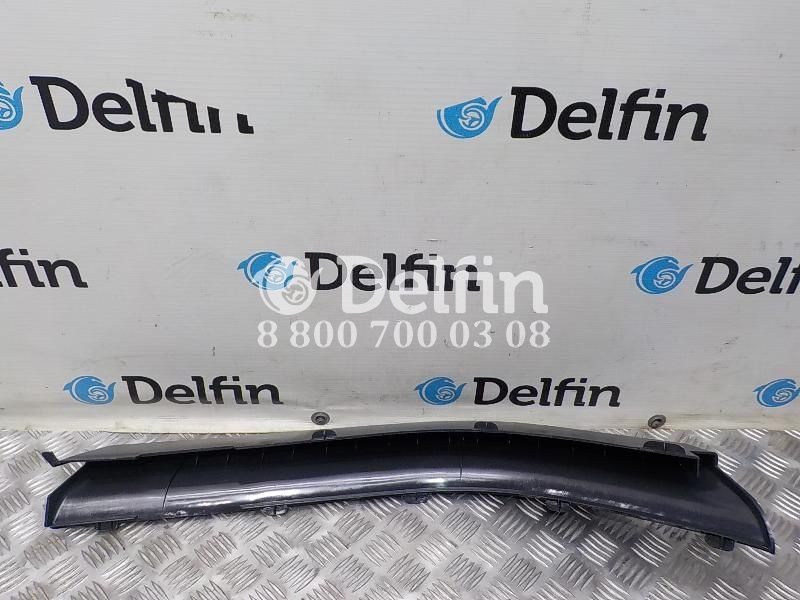 1517649 Накладка переднего левого брызговика Scania (Н)