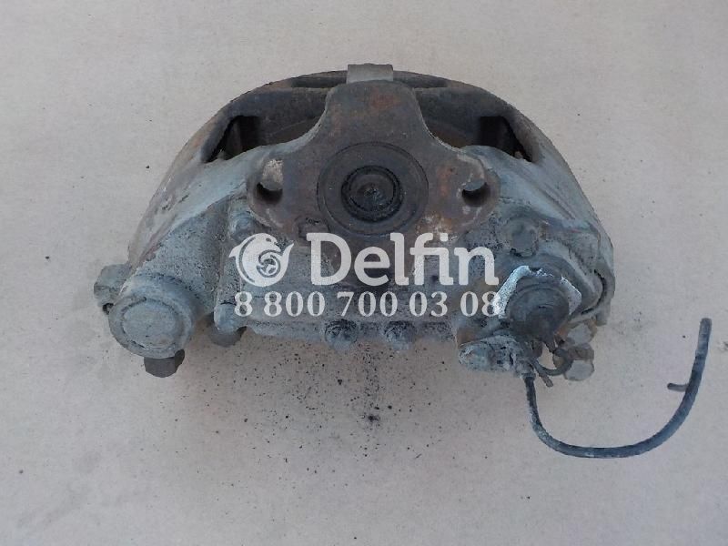 20527037 Суппорт тормозной правый передний Volvo