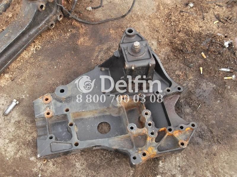 81413130021 Кронштейн передней рессоры MAN