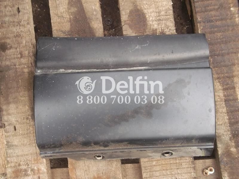 504047645 Накладка на крыло RH Iveco