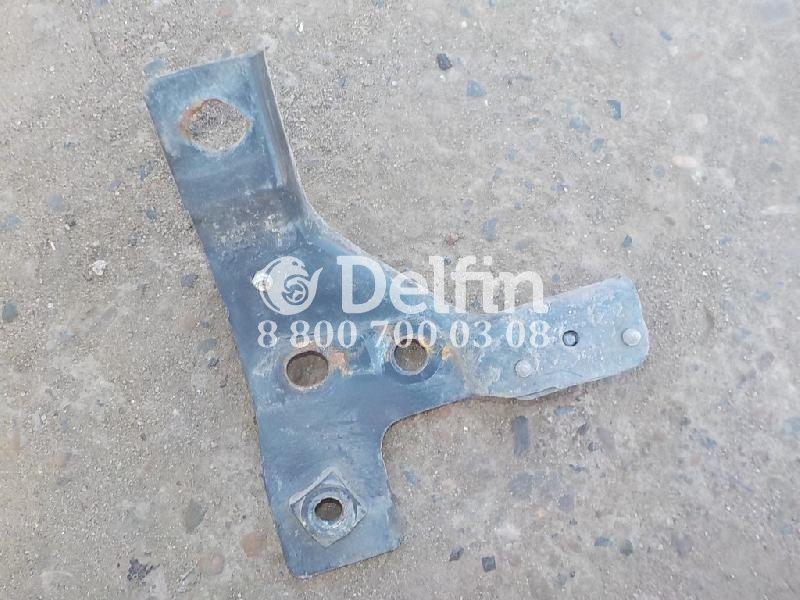 1829132 Кронштейн правый решетки радиатора Scania 5 б/у