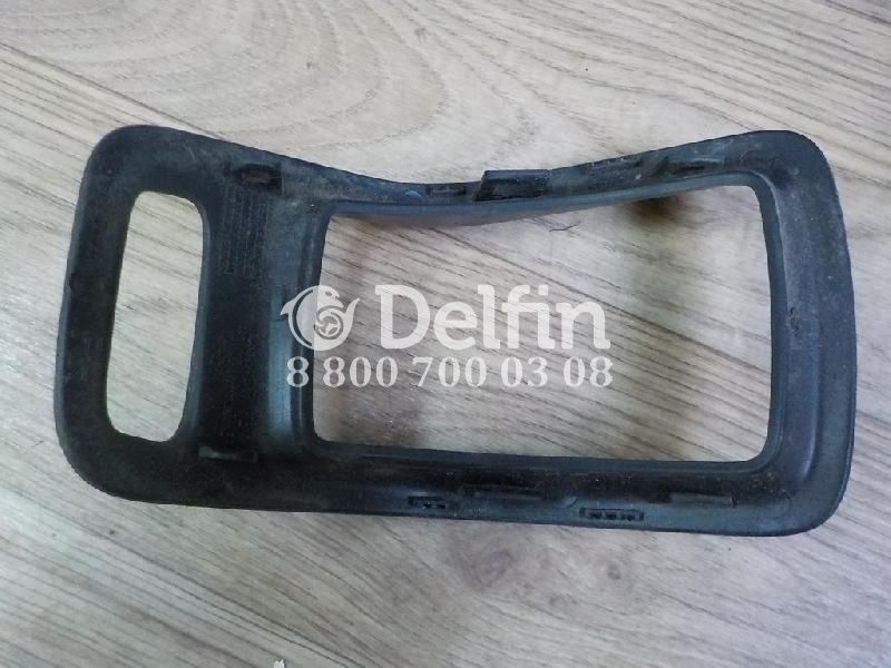 1863464 Рамка вентиляционного отверстия RH Scania