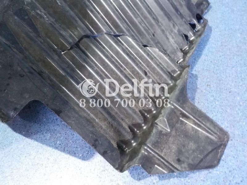 81612300213 Крыло внутри левое LH MAN (Уценка)