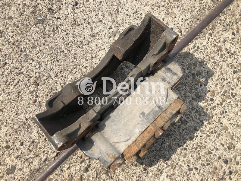 7421454870 Суппорт тормозной задний правый Renault