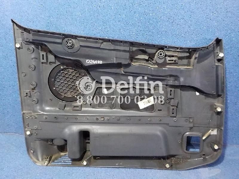 21048991 Обшивка двери правая RH Volvo