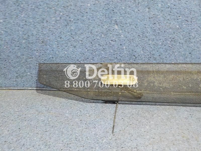 1870593 Приемная сетка (на облицовку радиатора,средняя) Scania