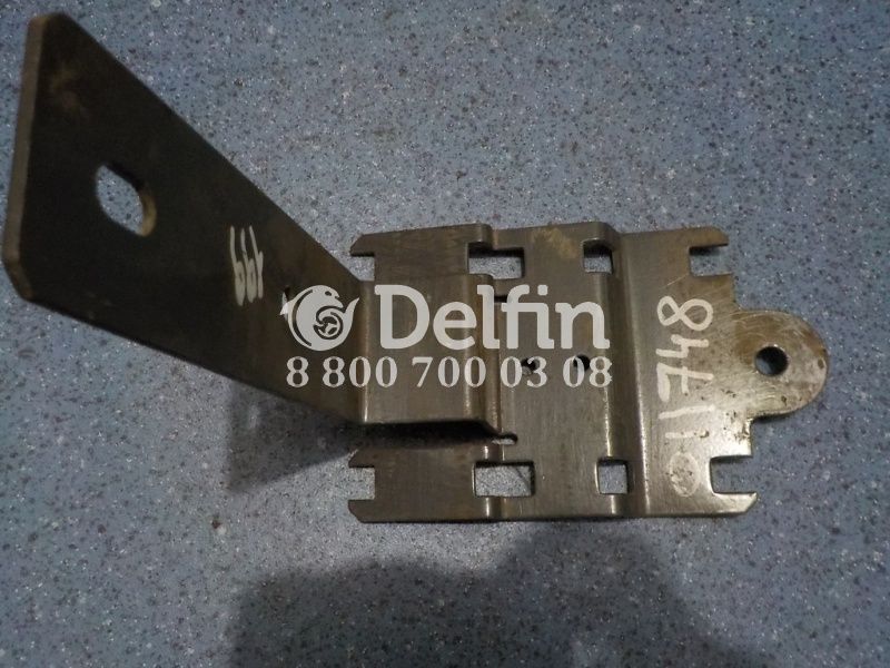 7482305906 Кронштейн крепления жгутов электропроводки Renault
