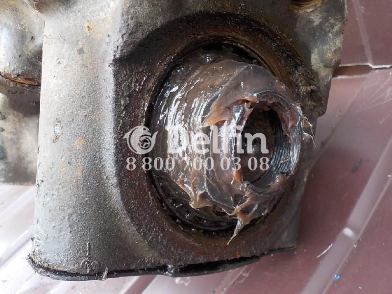 20543315 Поворотный кулак Volvo (Правый)