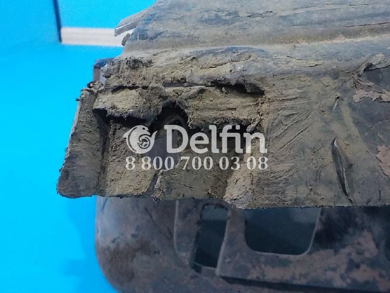 20529638 Нижняя подножка LH Volvo (Уценка)