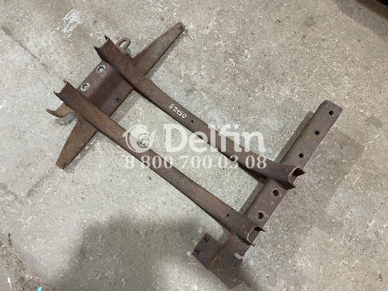 7420974347 Кронштейн глушителя Renault