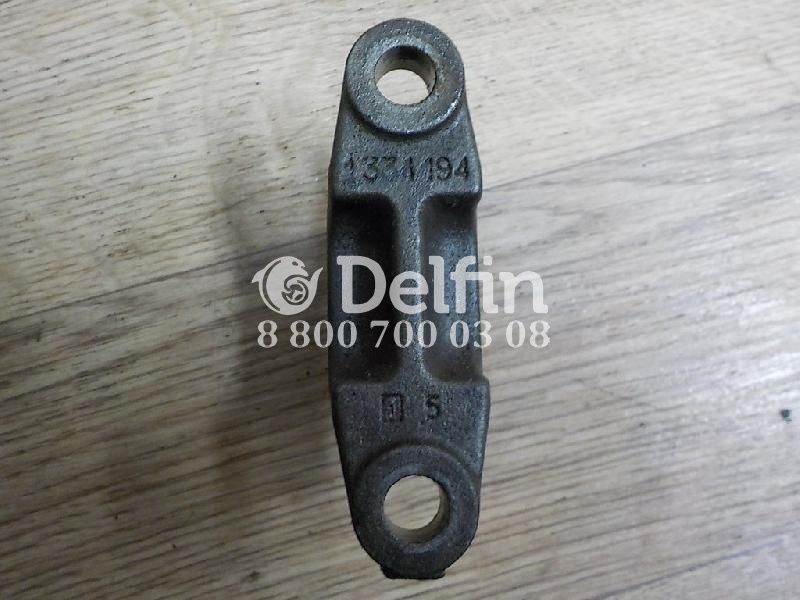 1334194 Кронштейн крышки КПП Scania