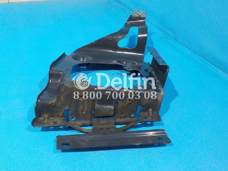 1820016 Кронштейн бампера Scania