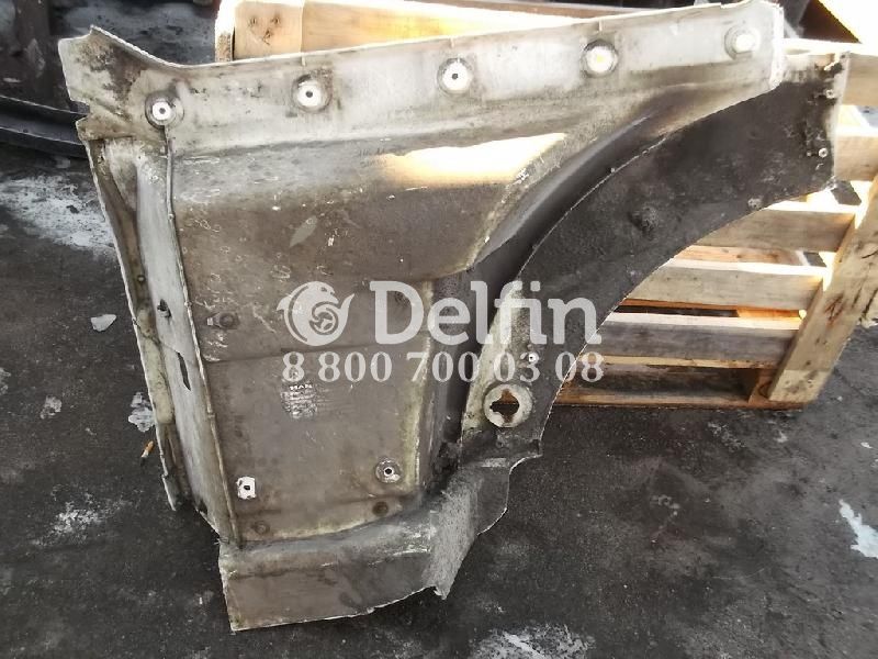 81615100712 Подножка кабины MAN