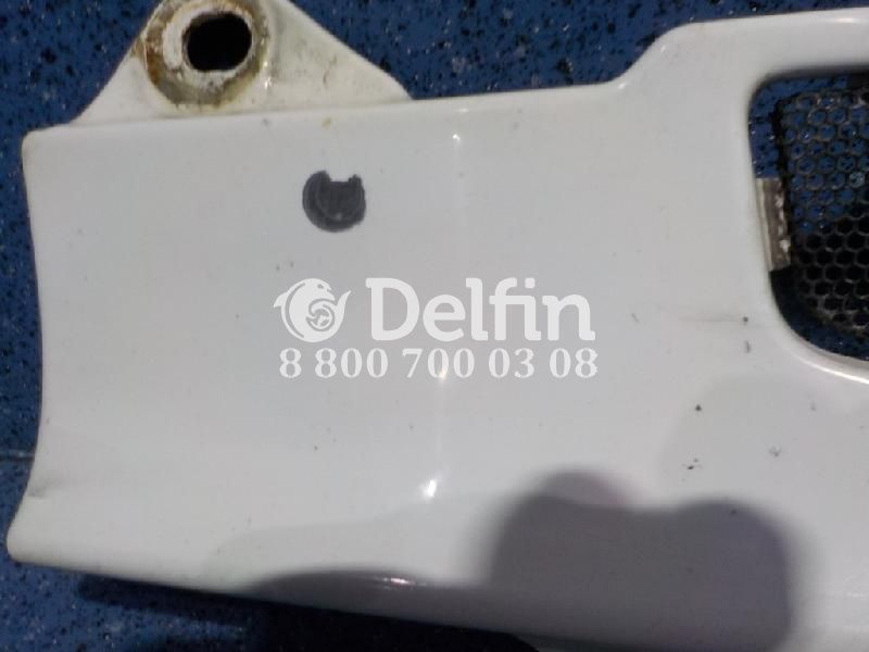 1872160 Решетка радиатора (белая) Scania