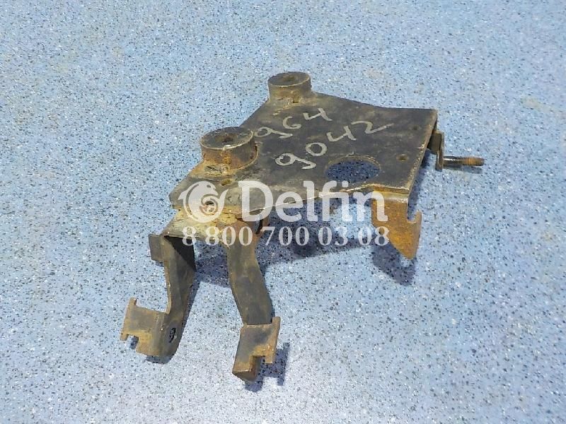 A9305400673 Кронштейн Mercedes Benz