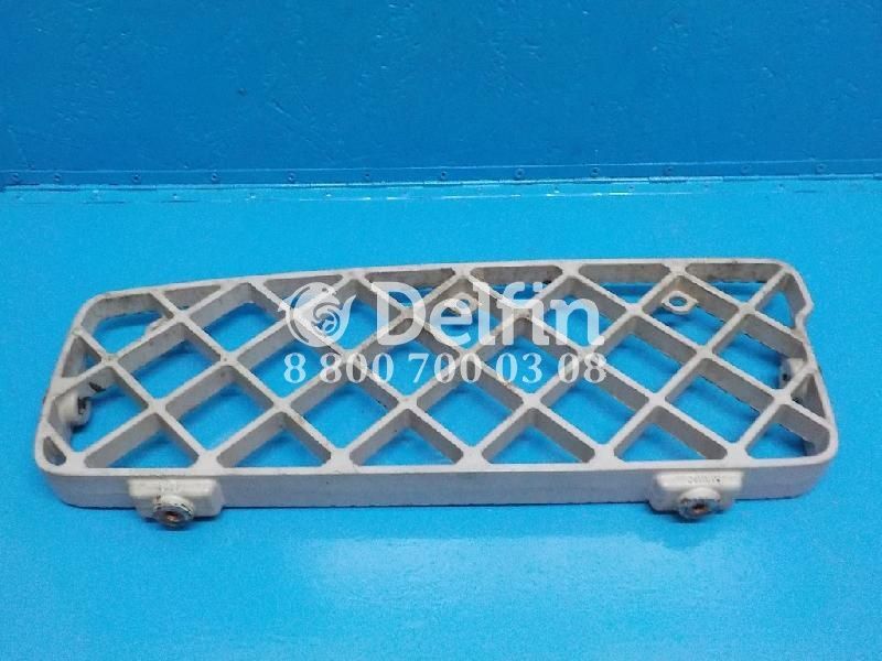 1779113 Подножка левая Scania (нового образца)